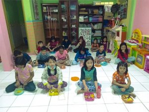 Students Feeding Program (1)